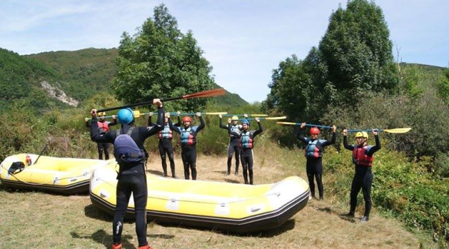 Rafting en el río Porma